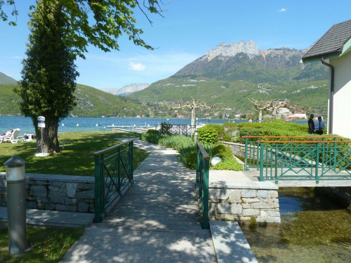 la baie des voiles ,vue lac d'Annecy ,plage privée Duingt Exterior foto