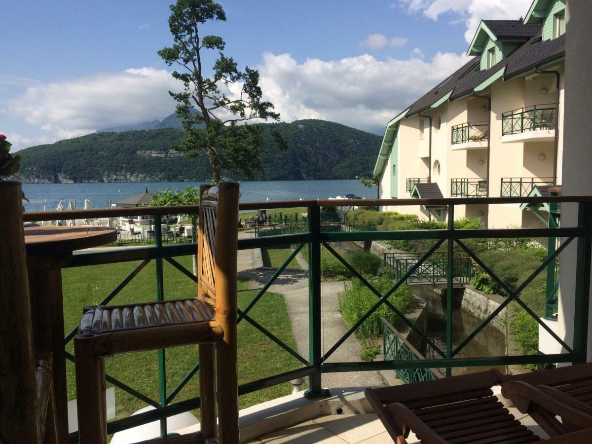 la baie des voiles ,vue lac d'Annecy ,plage privée Duingt Exterior foto